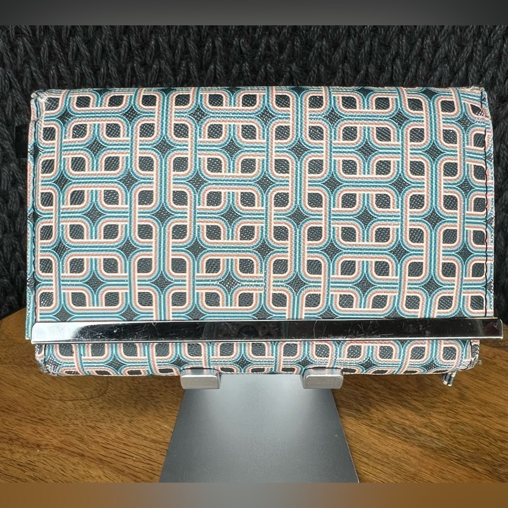 W013. Safe Keeper Card Wallet Multi Square Design with Black Interior